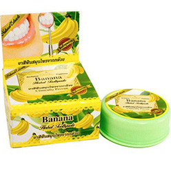 Травяная отбеливающая зубная паста из Тайланда Банан Rochjana Banana Toothpaste 30 гр.